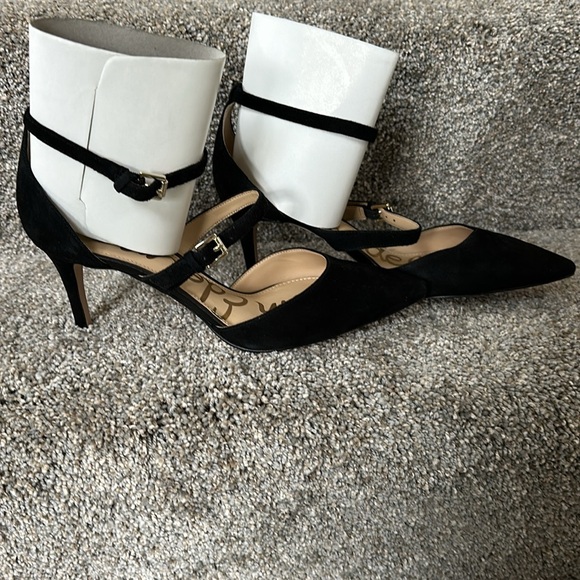 Nearly New Sam Edelman Black Suede Ankle Strap Heels - Picture 2 of 9